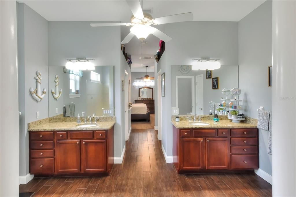 待售: $679,900 (3 贝兹, 2 浴室, 2491 平方英尺)