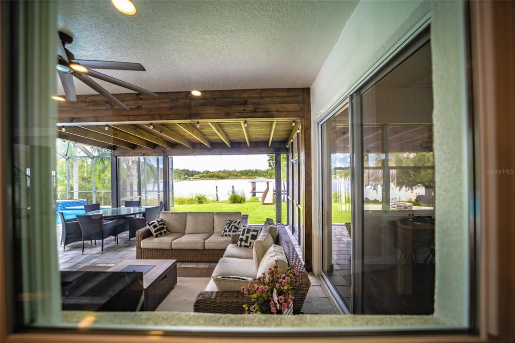 На продажу: $1,999,000 (5 спален, 3 ванн, 4130 Квадратных фут)