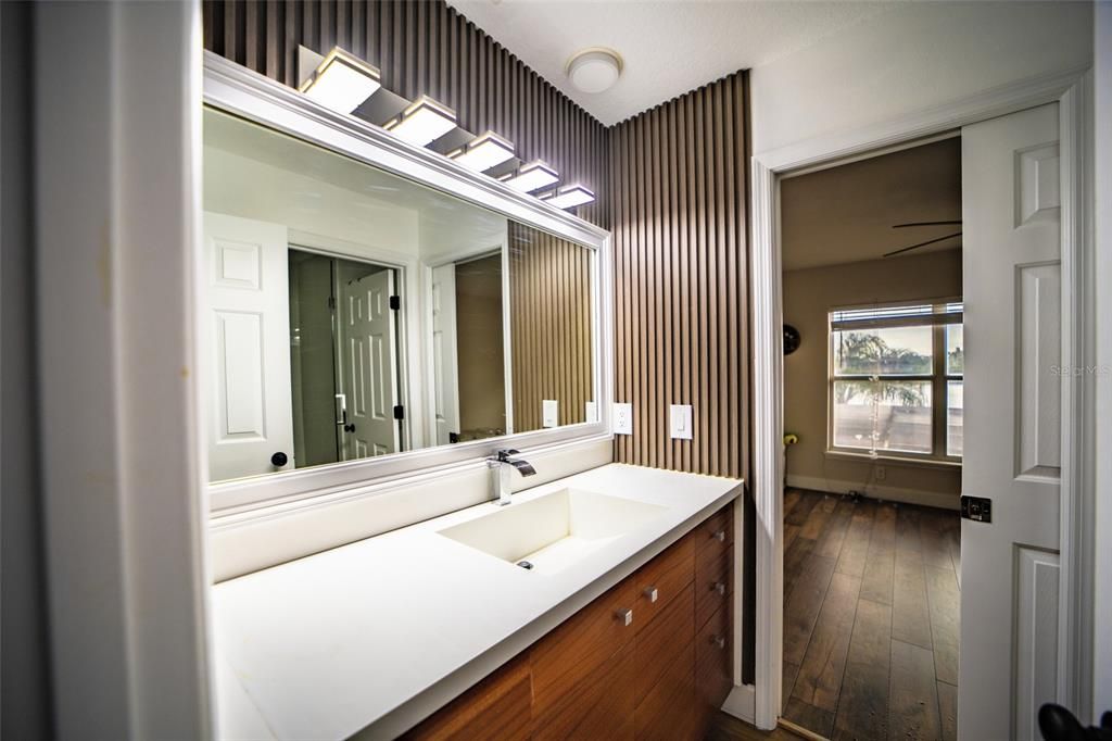 На продажу: $1,999,000 (5 спален, 3 ванн, 4130 Квадратных фут)