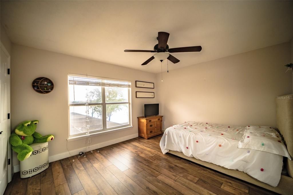 На продажу: $1,999,000 (5 спален, 3 ванн, 4130 Квадратных фут)