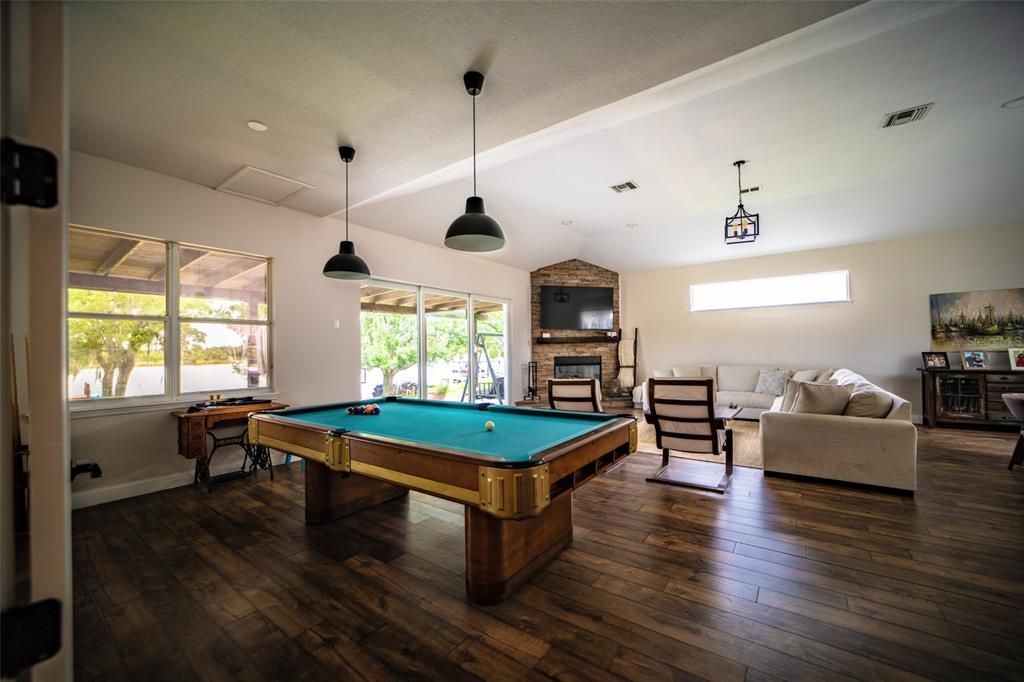 На продажу: $1,999,000 (5 спален, 3 ванн, 4130 Квадратных фут)