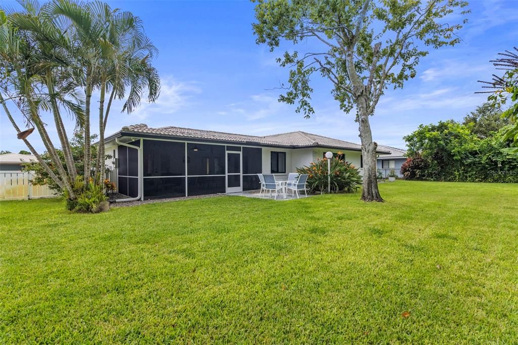 Activo con contrato: $494,900 (3 camas, 2 baños, 1893 Pies cuadrados)