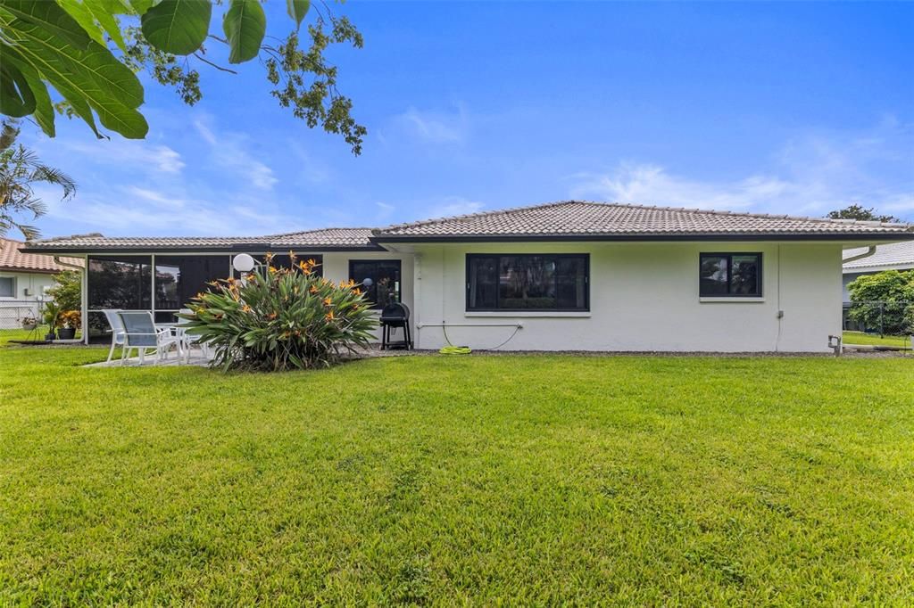 Activo con contrato: $494,900 (3 camas, 2 baños, 1893 Pies cuadrados)