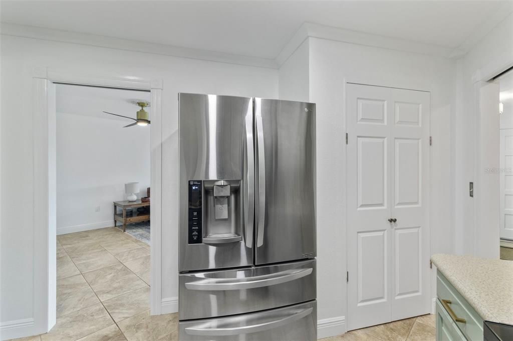 Activo con contrato: $494,900 (3 camas, 2 baños, 1893 Pies cuadrados)