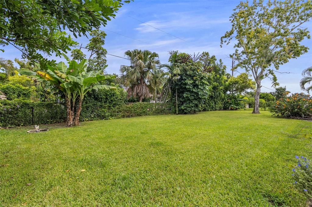 Activo con contrato: $494,900 (3 camas, 2 baños, 1893 Pies cuadrados)