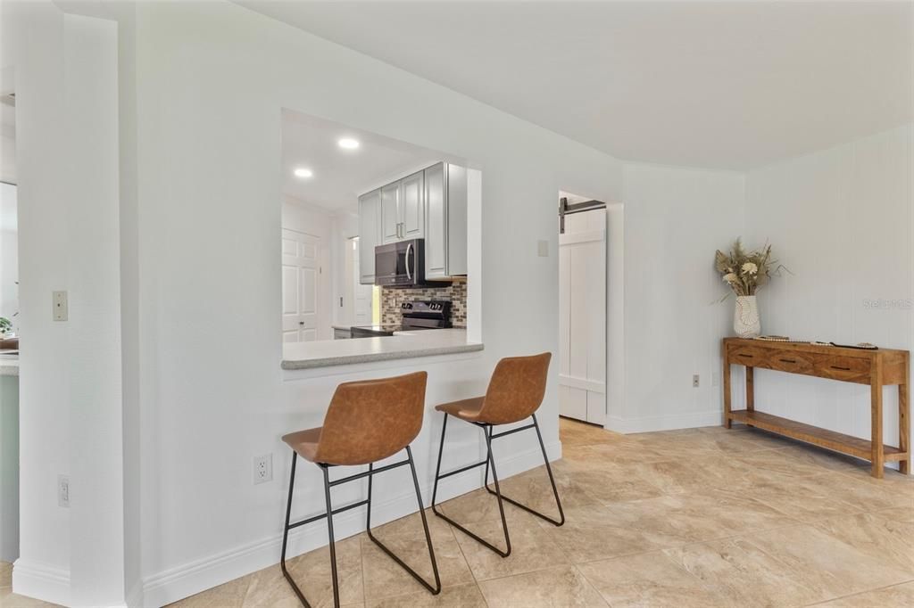 Activo con contrato: $494,900 (3 camas, 2 baños, 1893 Pies cuadrados)