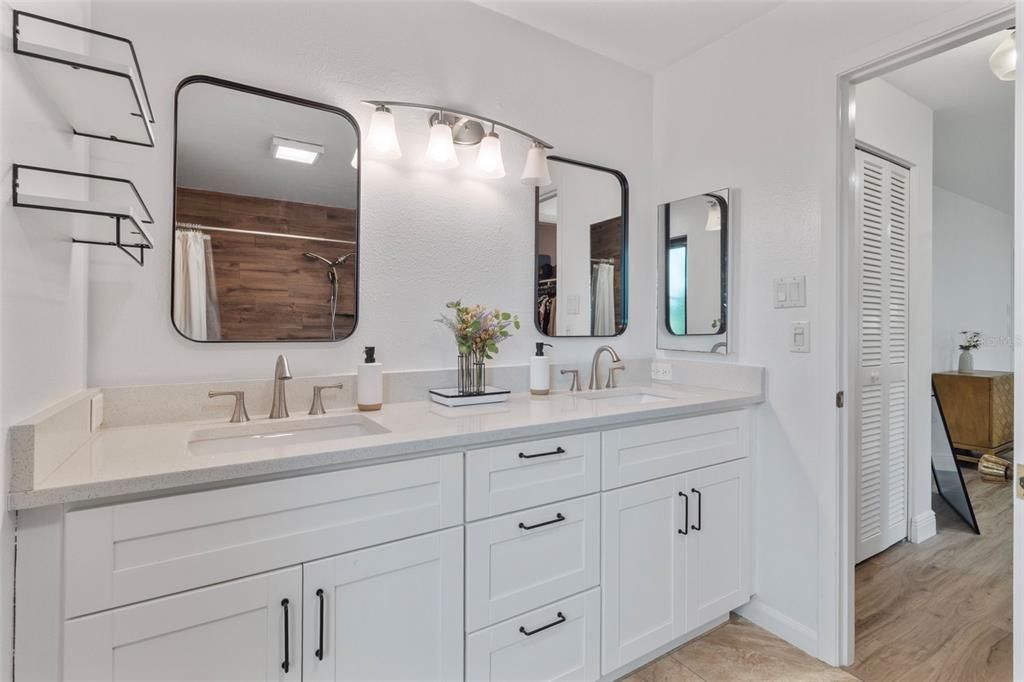 Activo con contrato: $494,900 (3 camas, 2 baños, 1893 Pies cuadrados)