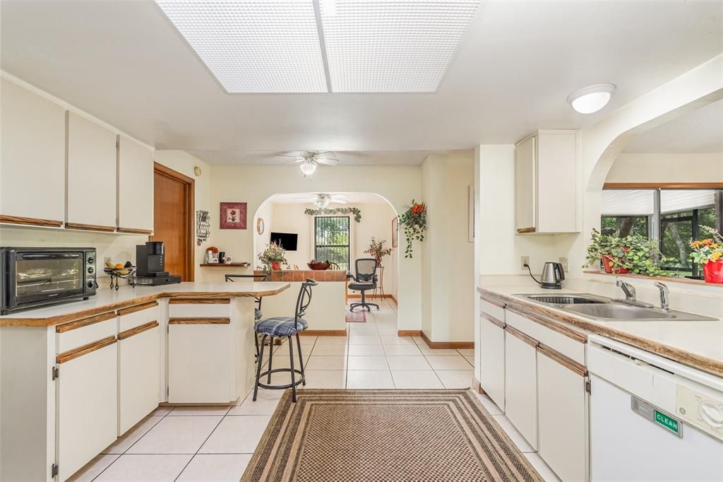 En Venta: $875,000 (3 camas, 2 baños, 1665 Pies cuadrados)