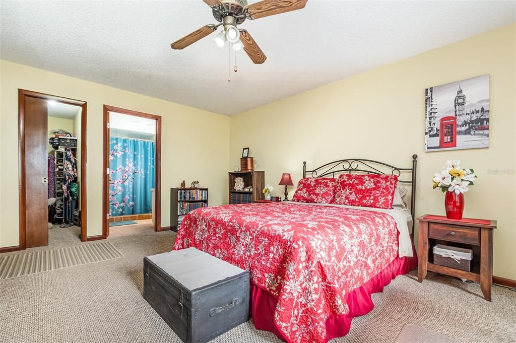 En Venta: $875,000 (3 camas, 2 baños, 1665 Pies cuadrados)