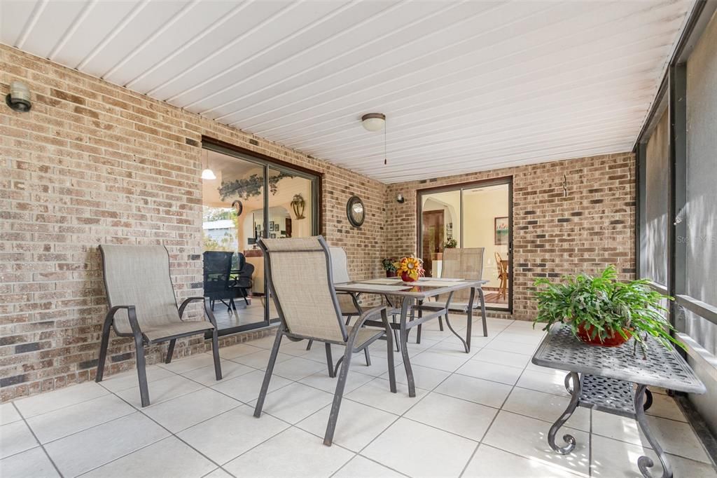 En Venta: $875,000 (3 camas, 2 baños, 1665 Pies cuadrados)