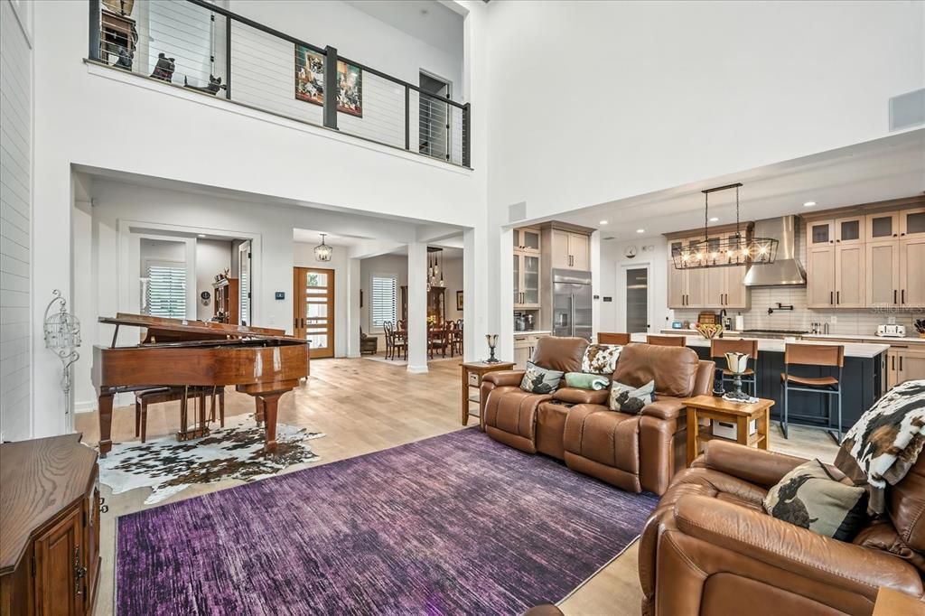 En Venta: $1,775,000 (4 camas, 3 baños, 4087 Pies cuadrados)