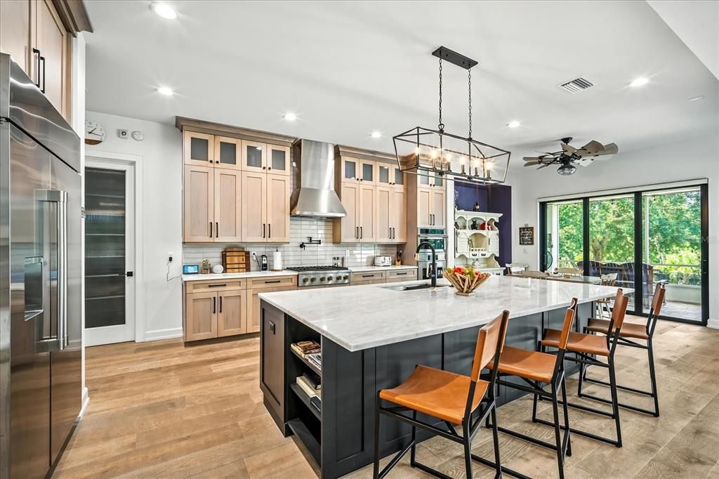 En Venta: $1,775,000 (4 camas, 3 baños, 4087 Pies cuadrados)