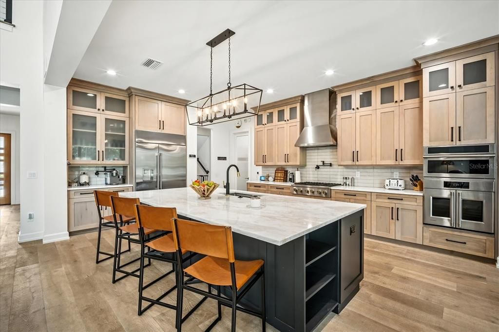 En Venta: $1,775,000 (4 camas, 3 baños, 4087 Pies cuadrados)