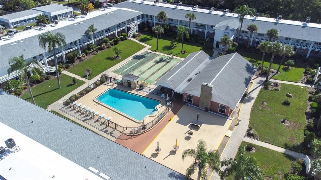 For Sale: $77,900 (1 beds, 1 baths, 672 Square Feet)