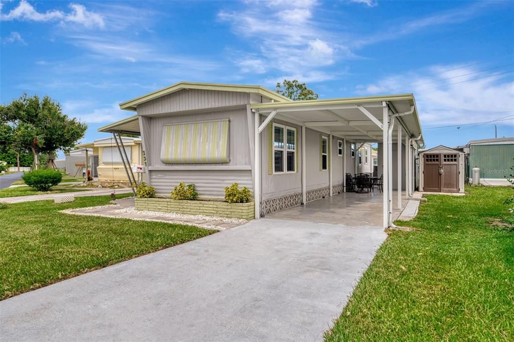 For Sale: $129,000 (2 beds, 1 baths, 672 Square Feet)