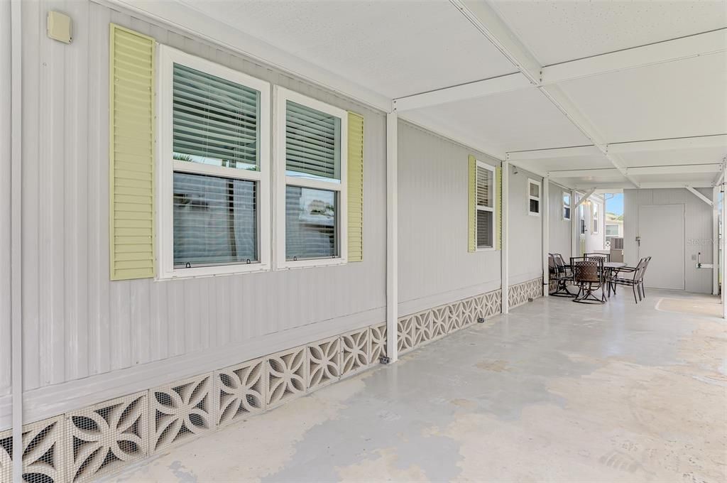 For Sale: $129,000 (2 beds, 1 baths, 672 Square Feet)