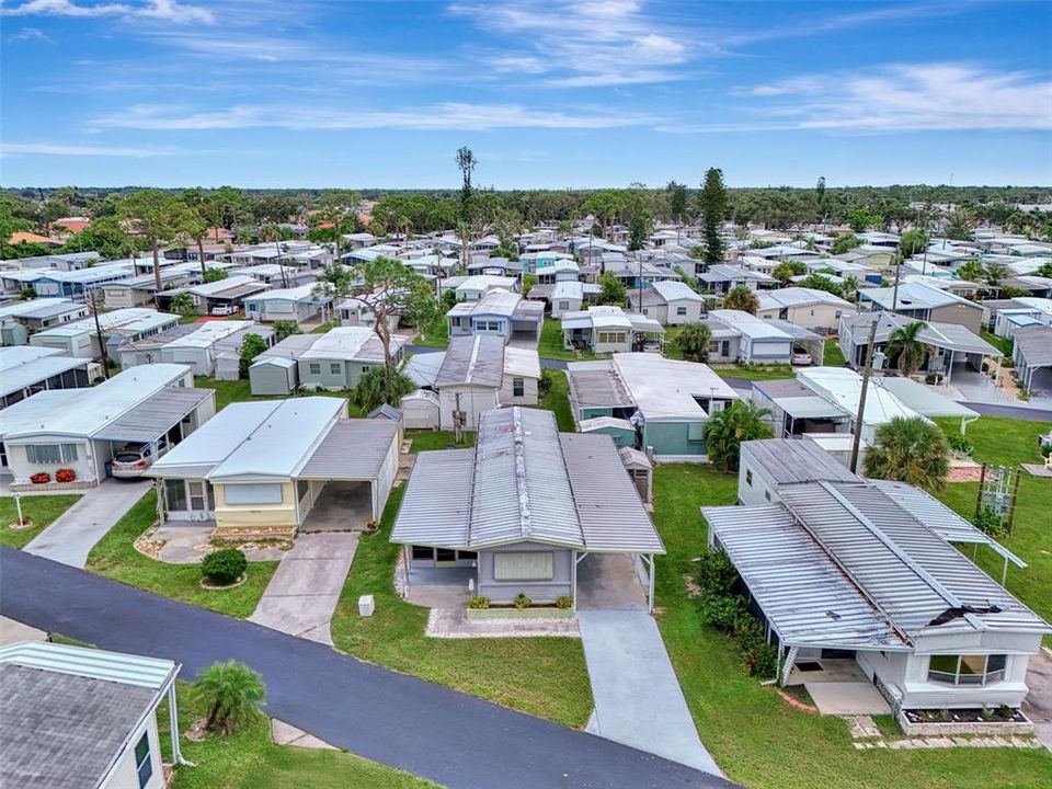 For Sale: $129,000 (2 beds, 1 baths, 672 Square Feet)