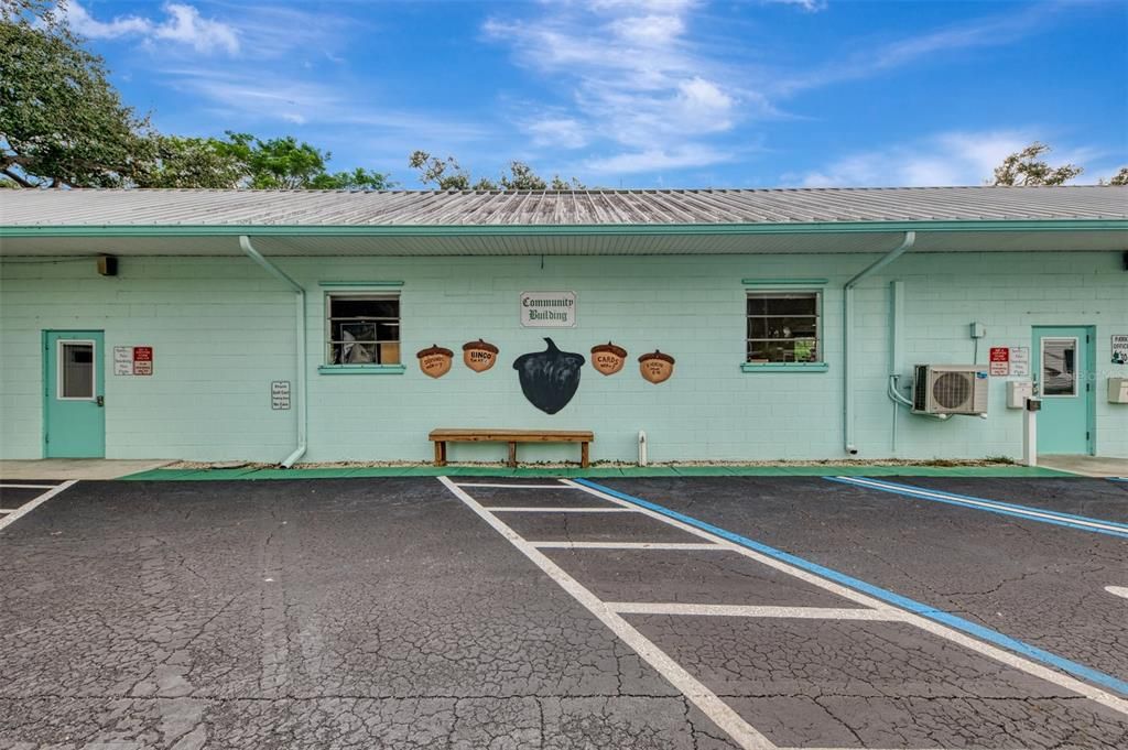 For Sale: $129,000 (2 beds, 1 baths, 672 Square Feet)