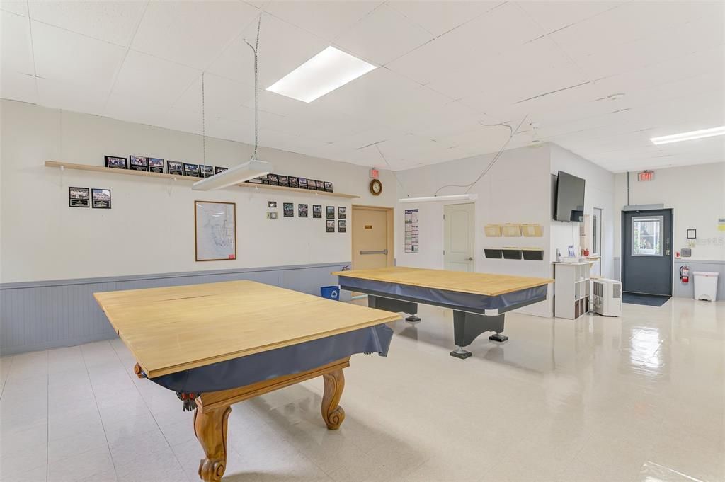 For Sale: $129,000 (2 beds, 1 baths, 672 Square Feet)