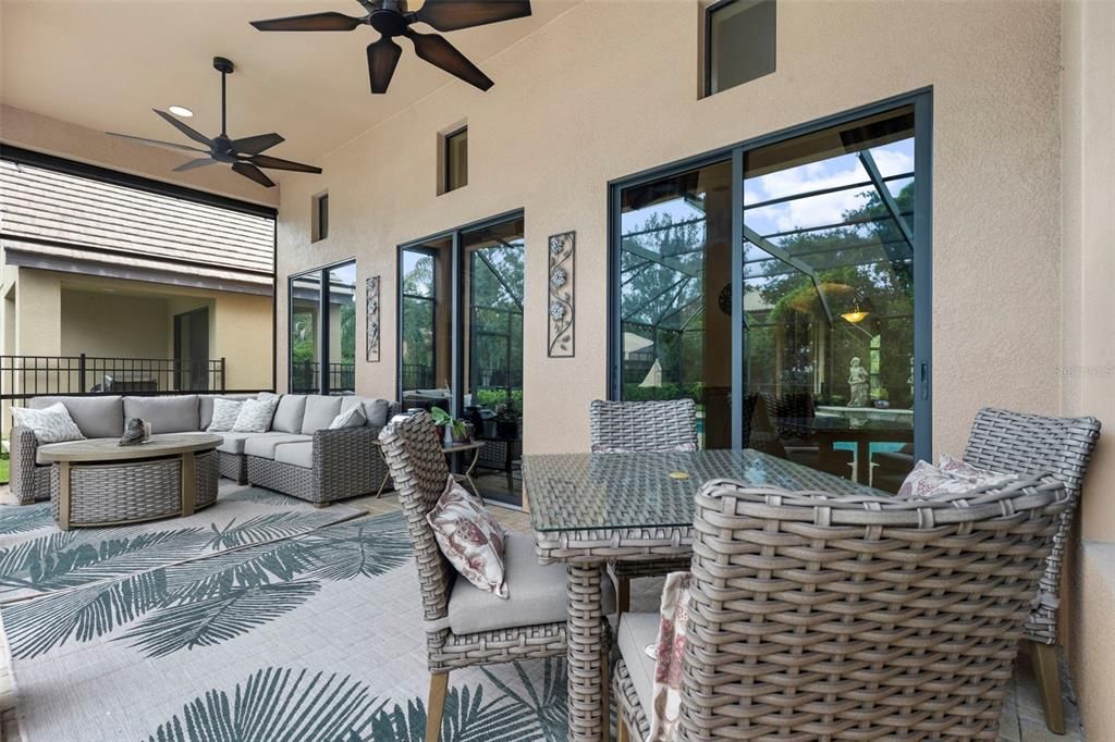 En Venta: $699,000 (4 camas, 3 baños, 3251 Pies cuadrados)