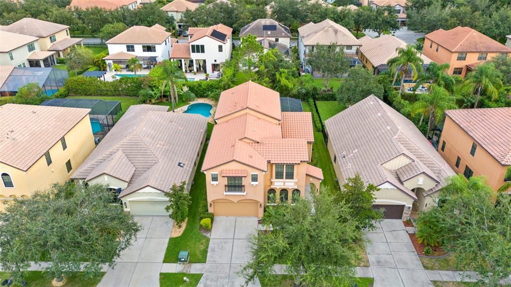 En Venta: $699,000 (4 camas, 3 baños, 3251 Pies cuadrados)