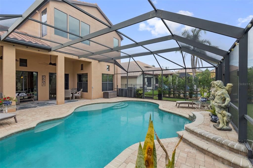 En Venta: $699,000 (4 camas, 3 baños, 3251 Pies cuadrados)