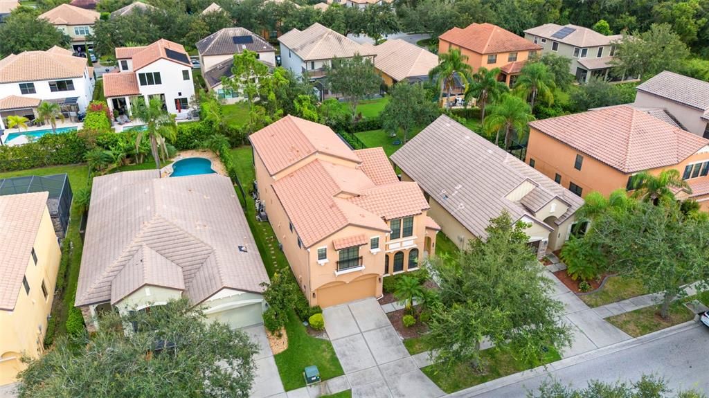 En Venta: $699,000 (4 camas, 3 baños, 3251 Pies cuadrados)