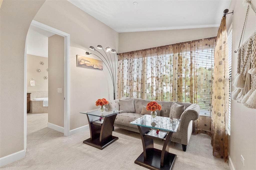 En Venta: $699,000 (4 camas, 3 baños, 3251 Pies cuadrados)