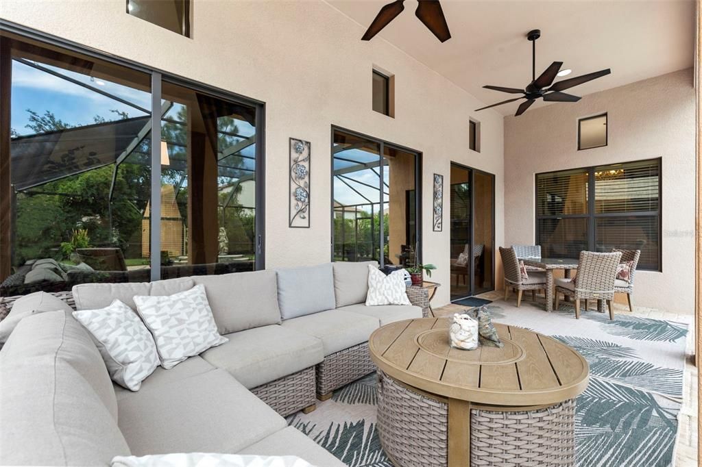 En Venta: $699,000 (4 camas, 3 baños, 3251 Pies cuadrados)