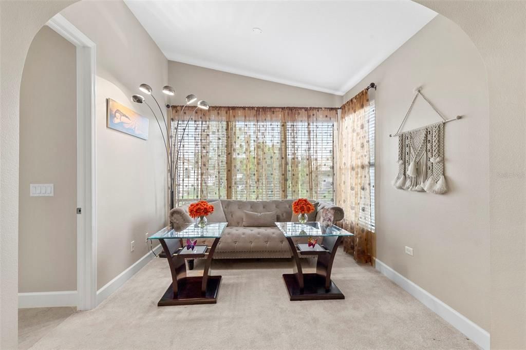 En Venta: $699,000 (4 camas, 3 baños, 3251 Pies cuadrados)