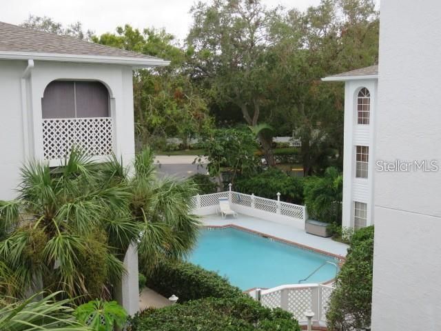 В аренду: $1,950 (2 спален, 2 ванн, 1042 Квадратных фут)