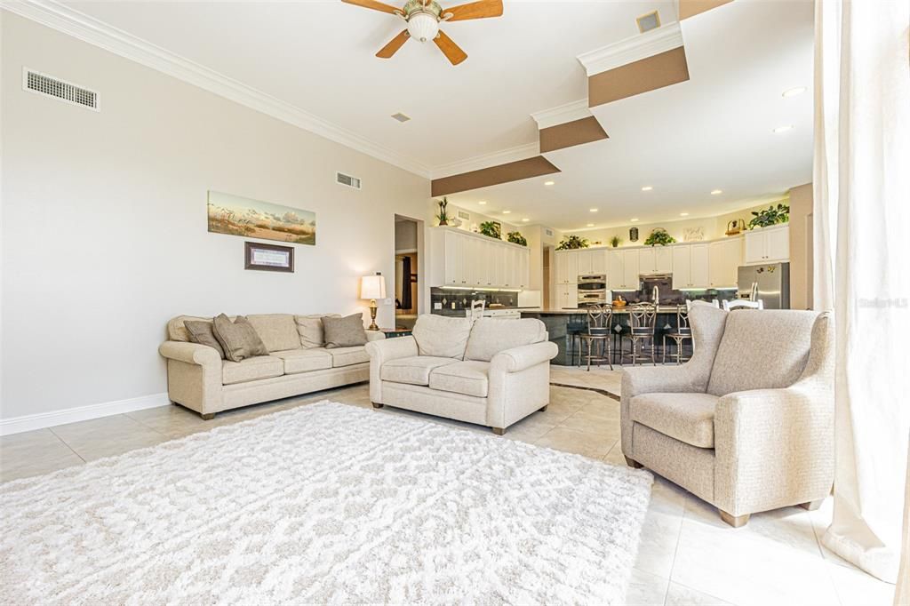 待售: $1,049,000 (5 贝兹, 3 浴室, 3223 平方英尺)