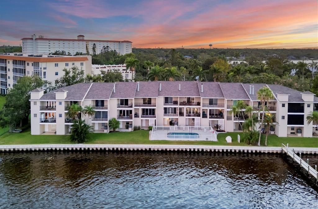 На продажу: $699,000 (3 спален, 3 ванн, 2192 Квадратных фут)