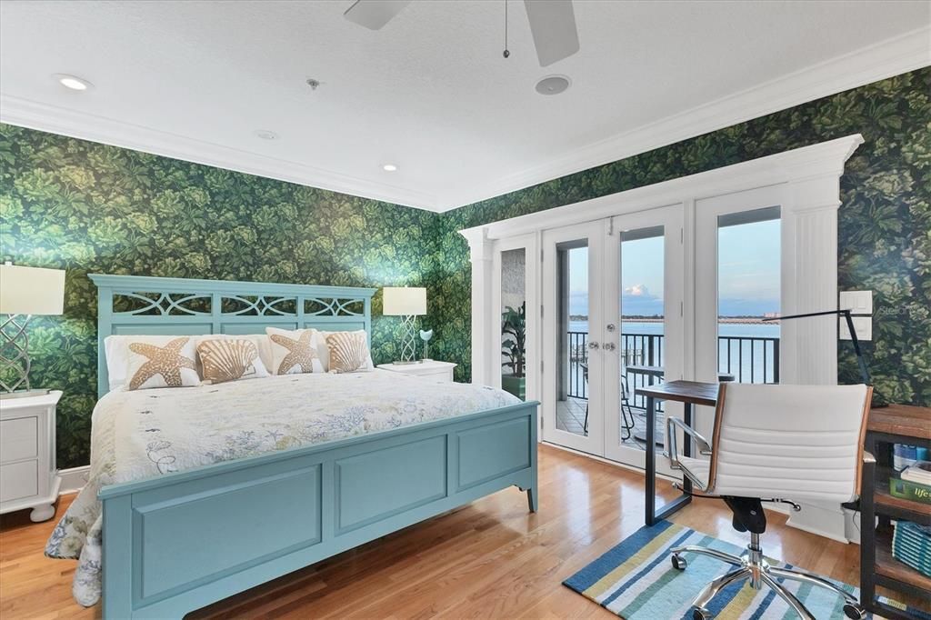 На продажу: $699,000 (3 спален, 3 ванн, 2192 Квадратных фут)