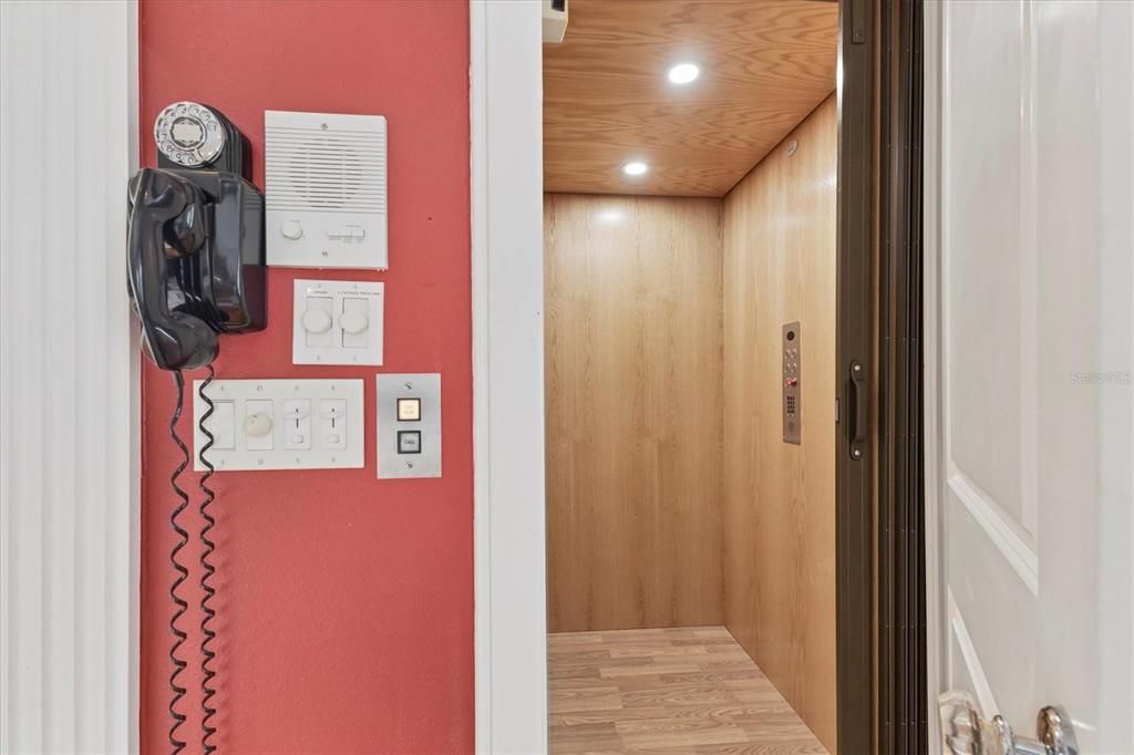 На продажу: $699,000 (3 спален, 3 ванн, 2192 Квадратных фут)