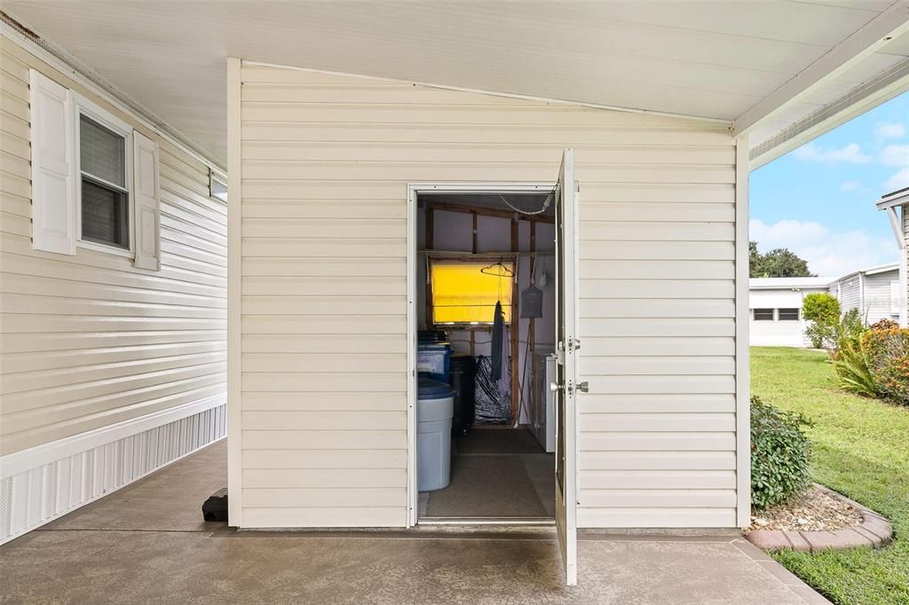 For Sale: $210,000 (2 beds, 2 baths, 1296 Square Feet)