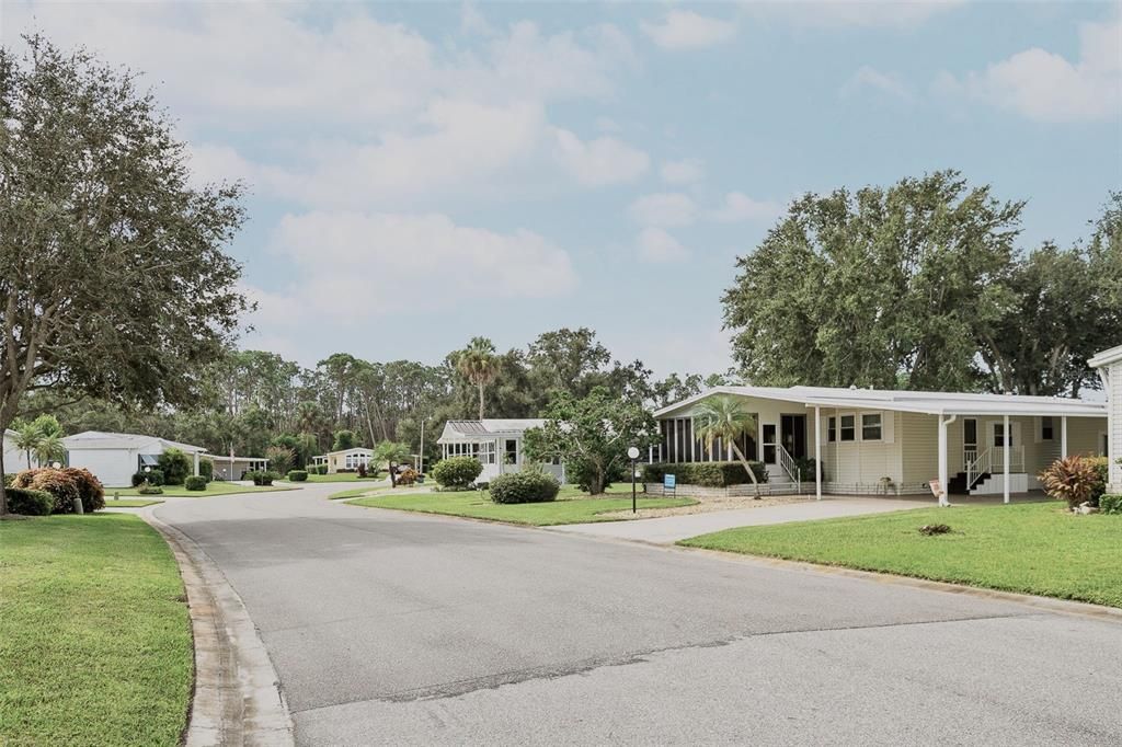 For Sale: $210,000 (2 beds, 2 baths, 1296 Square Feet)