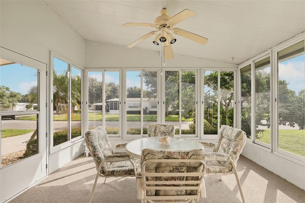 For Sale: $210,000 (2 beds, 2 baths, 1296 Square Feet)