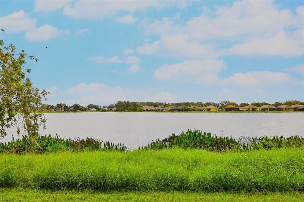 For Sale: $210,000 (2 beds, 2 baths, 1296 Square Feet)