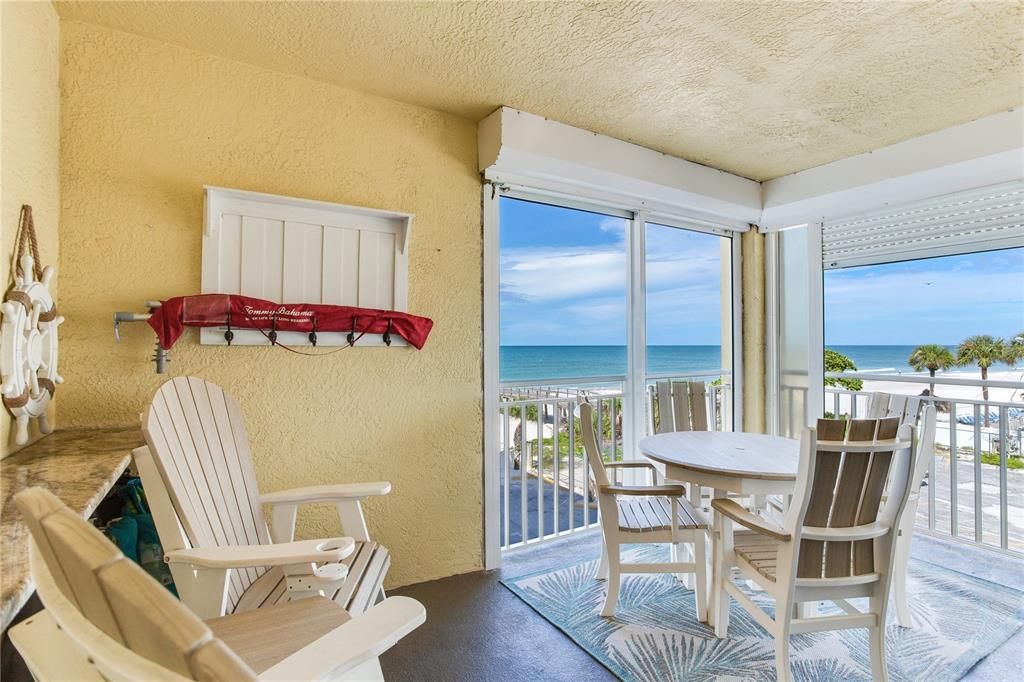 На продажу: $1,174,999 (3 спален, 3 ванн, 1450 Квадратных фут)