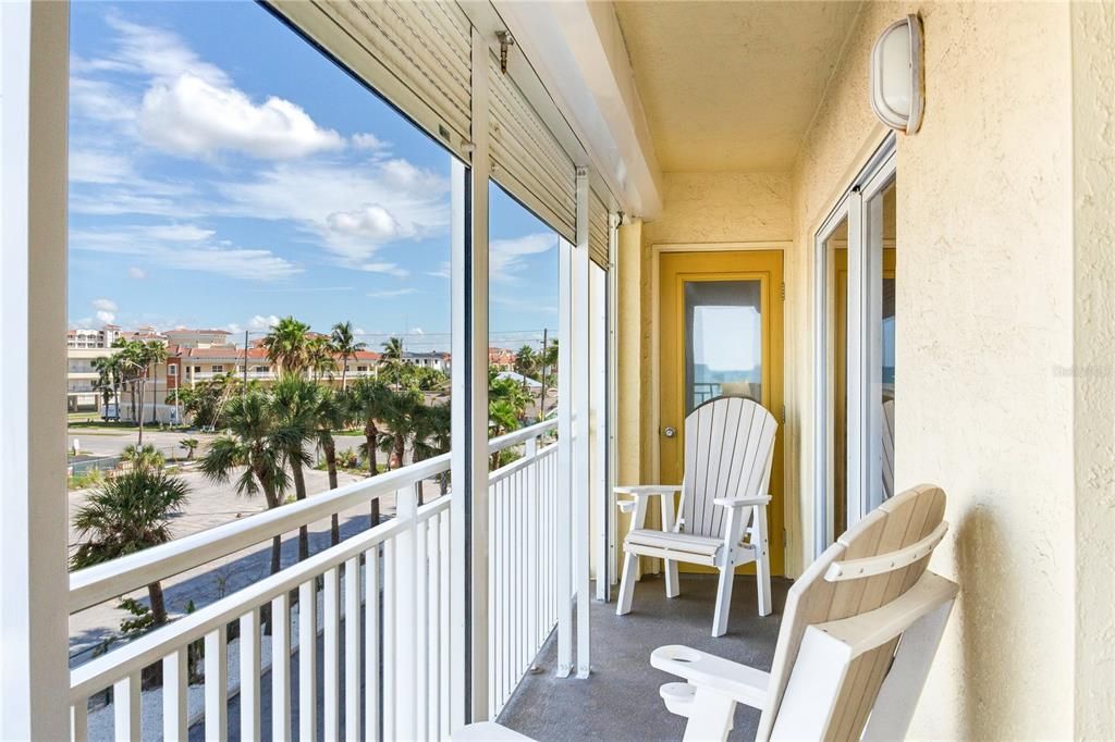 На продажу: $1,174,999 (3 спален, 3 ванн, 1450 Квадратных фут)