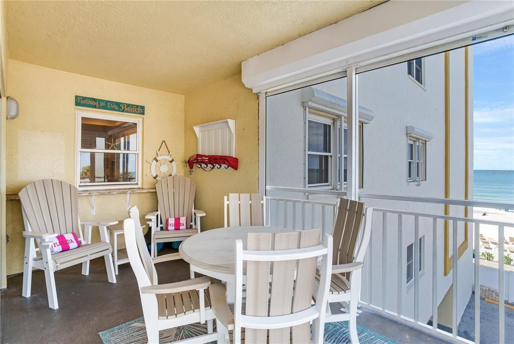 На продажу: $1,174,999 (3 спален, 3 ванн, 1450 Квадратных фут)