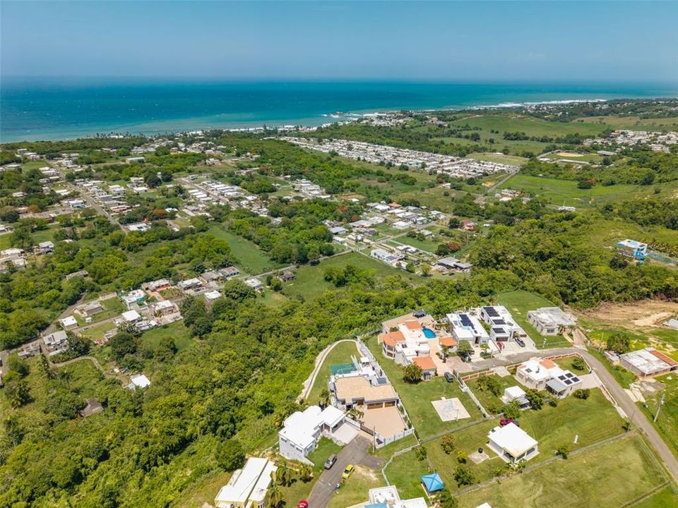 For Sale: $2,925,000 (6 beds, 6 baths, 4300 Square Feet)