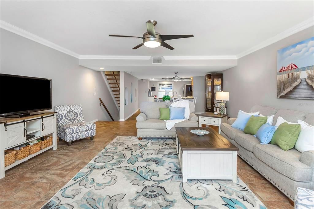 For Sale: $475,000 (2 beds, 2 baths, 1475 Square Feet)