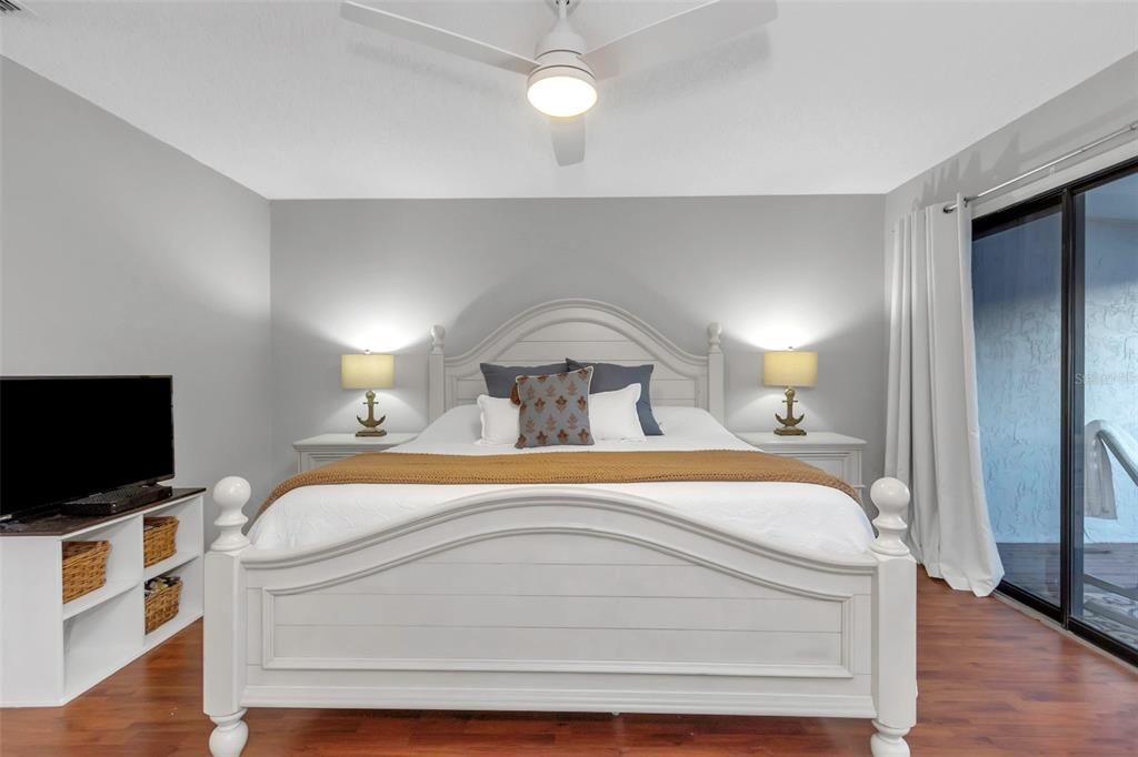 For Sale: $475,000 (2 beds, 2 baths, 1475 Square Feet)