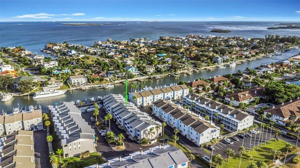 For Sale: $475,000 (2 beds, 2 baths, 1475 Square Feet)