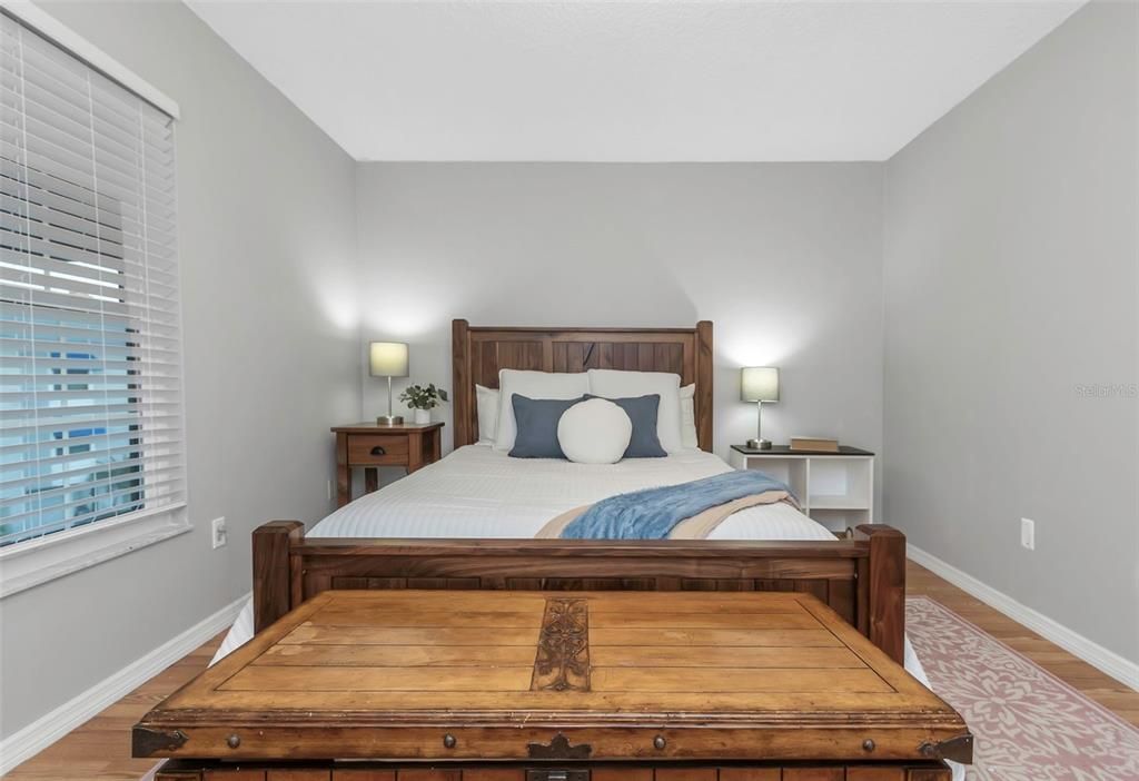 For Sale: $475,000 (2 beds, 2 baths, 1475 Square Feet)