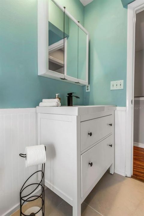 For Sale: $475,000 (2 beds, 2 baths, 1475 Square Feet)