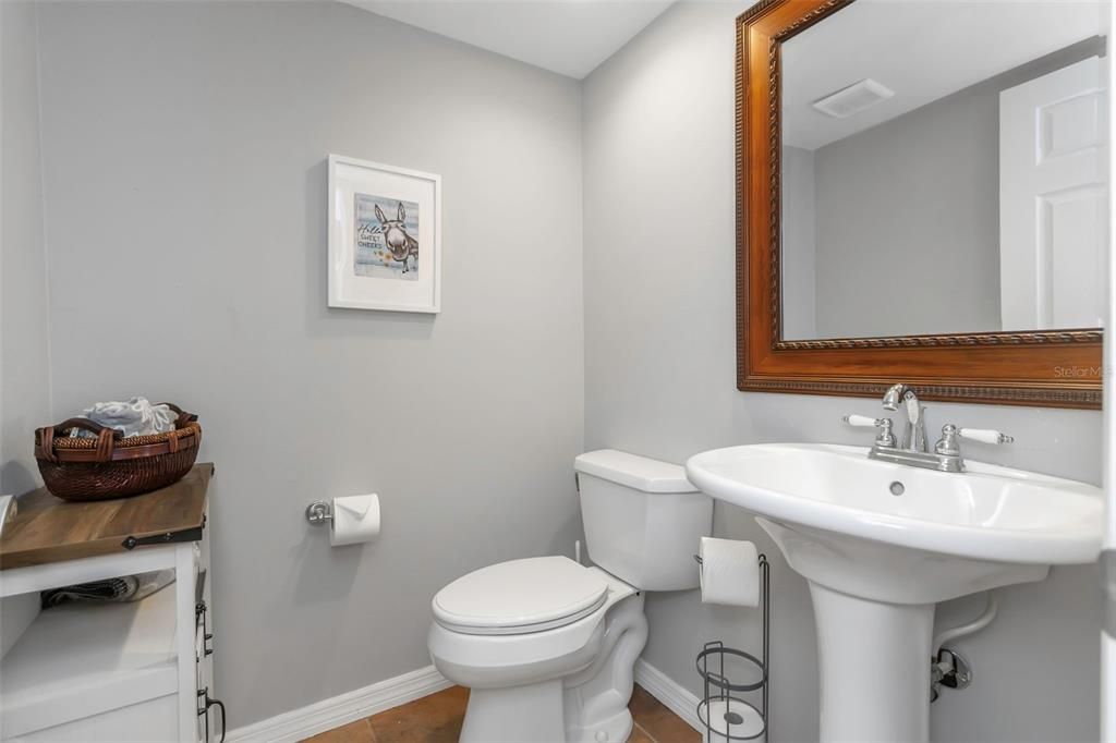 For Sale: $475,000 (2 beds, 2 baths, 1475 Square Feet)