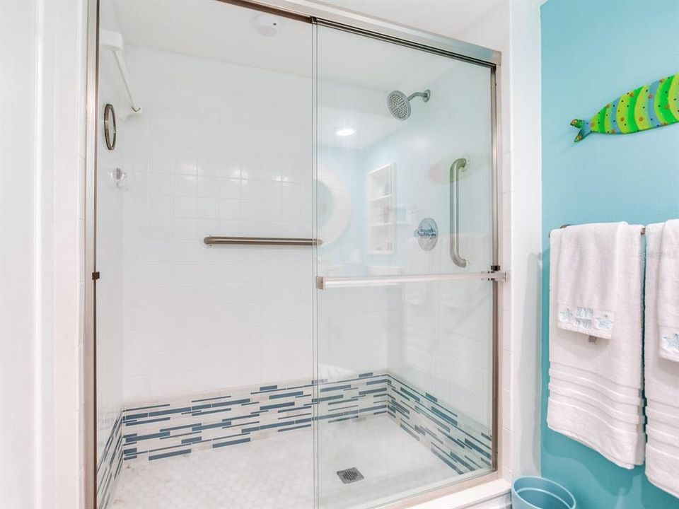 Activo con contrato: $430,000 (2 camas, 2 baños, 1350 Pies cuadrados)